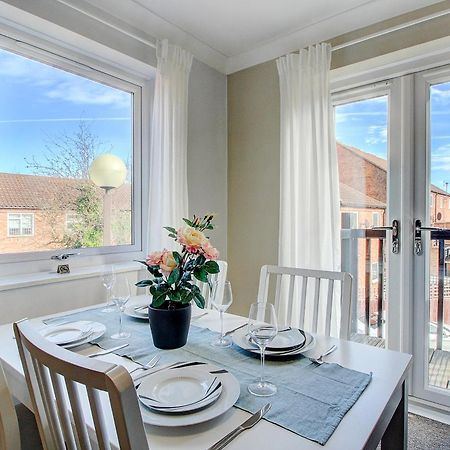 2 Minutes From Mk Central By Car- 2 Bed Apartment - 2 Free Parking Spaces- Hosted By Stayinmk Milton Keynes Dış mekan fotoğraf